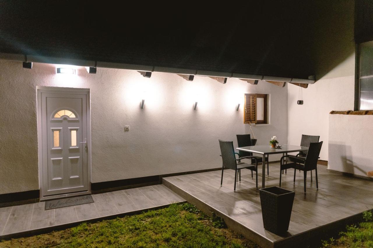 Studio Apartman Planb, Self Check In Osijek Eksteriør billede