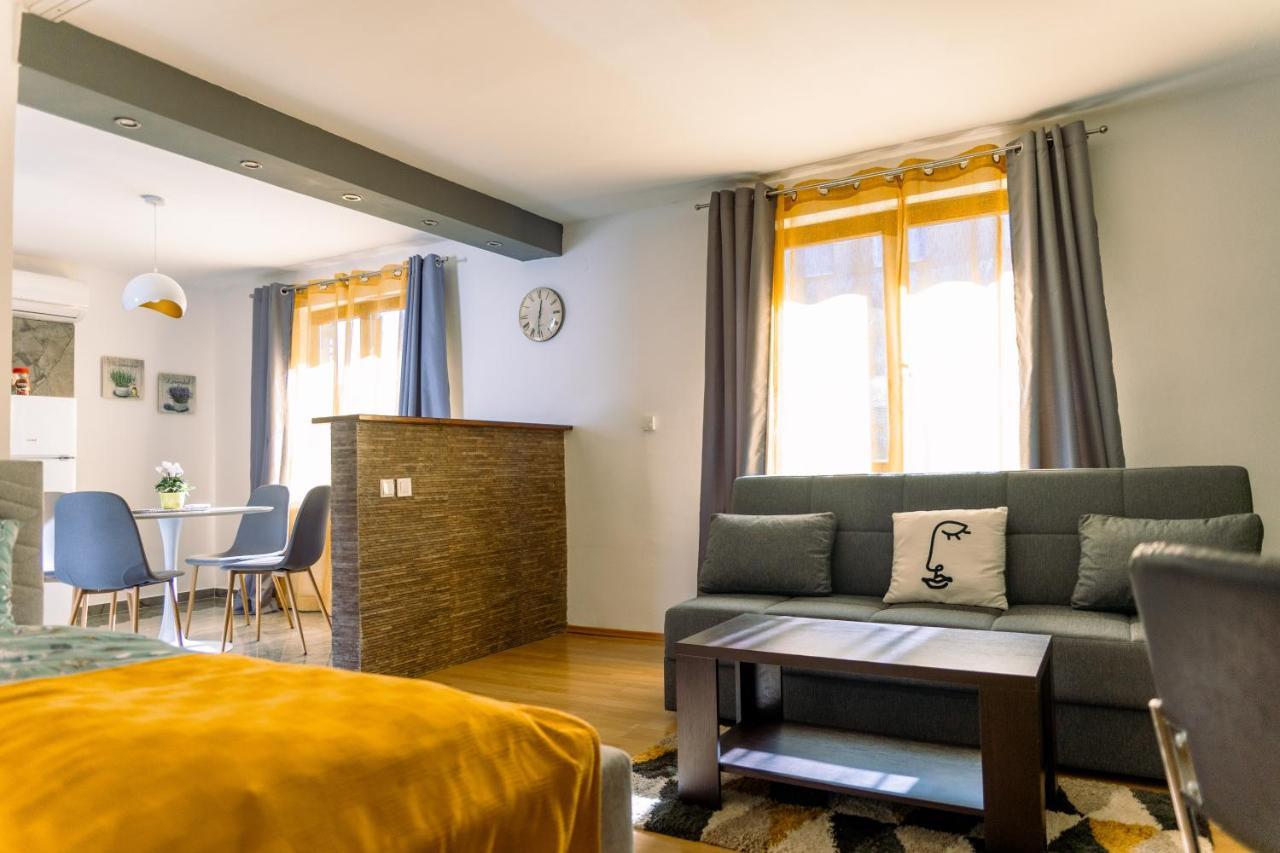 Studio Apartman Planb, Self Check In Osijek Eksteriør billede