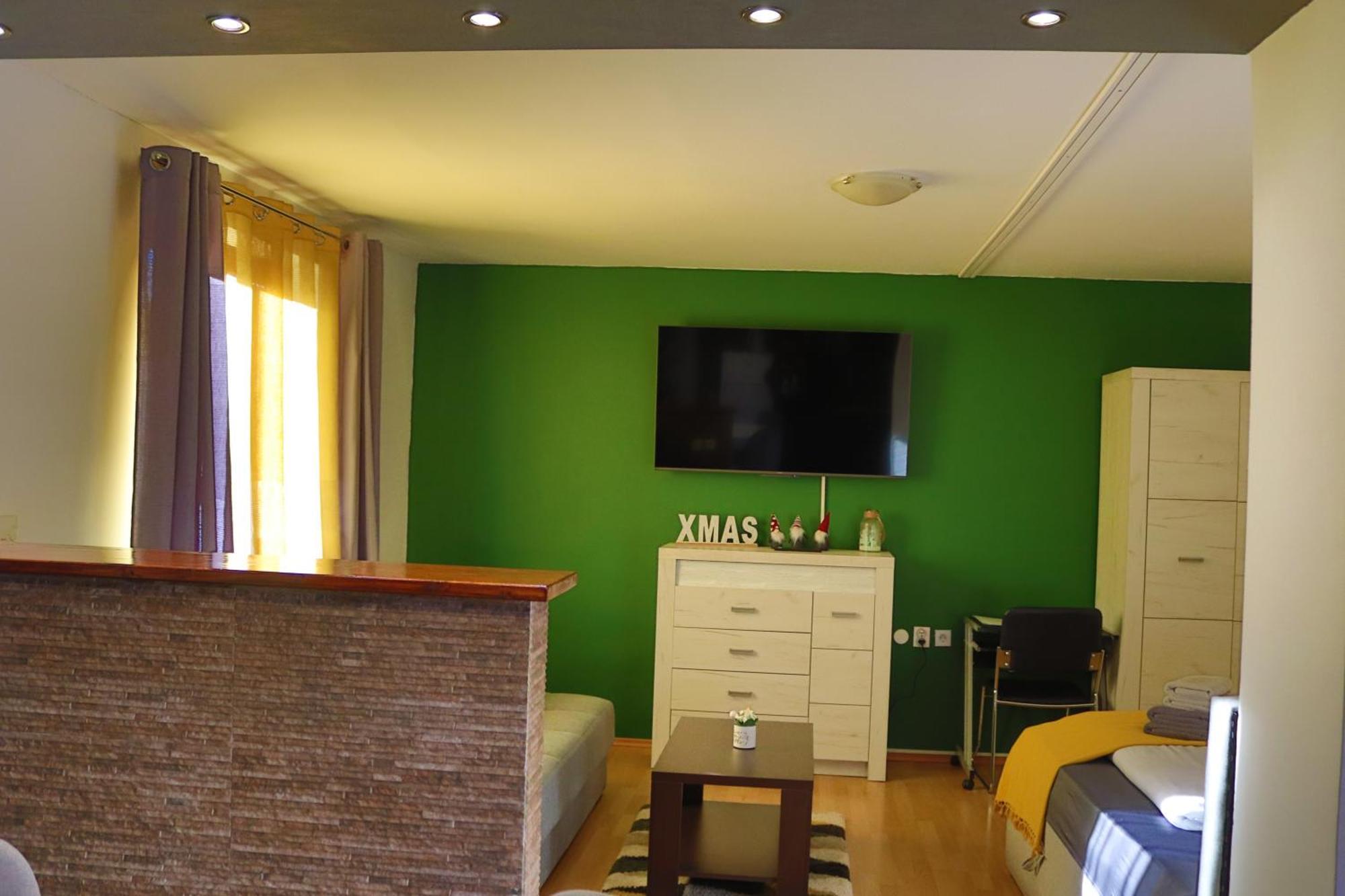 Studio Apartman Planb, Self Check In Osijek Eksteriør billede